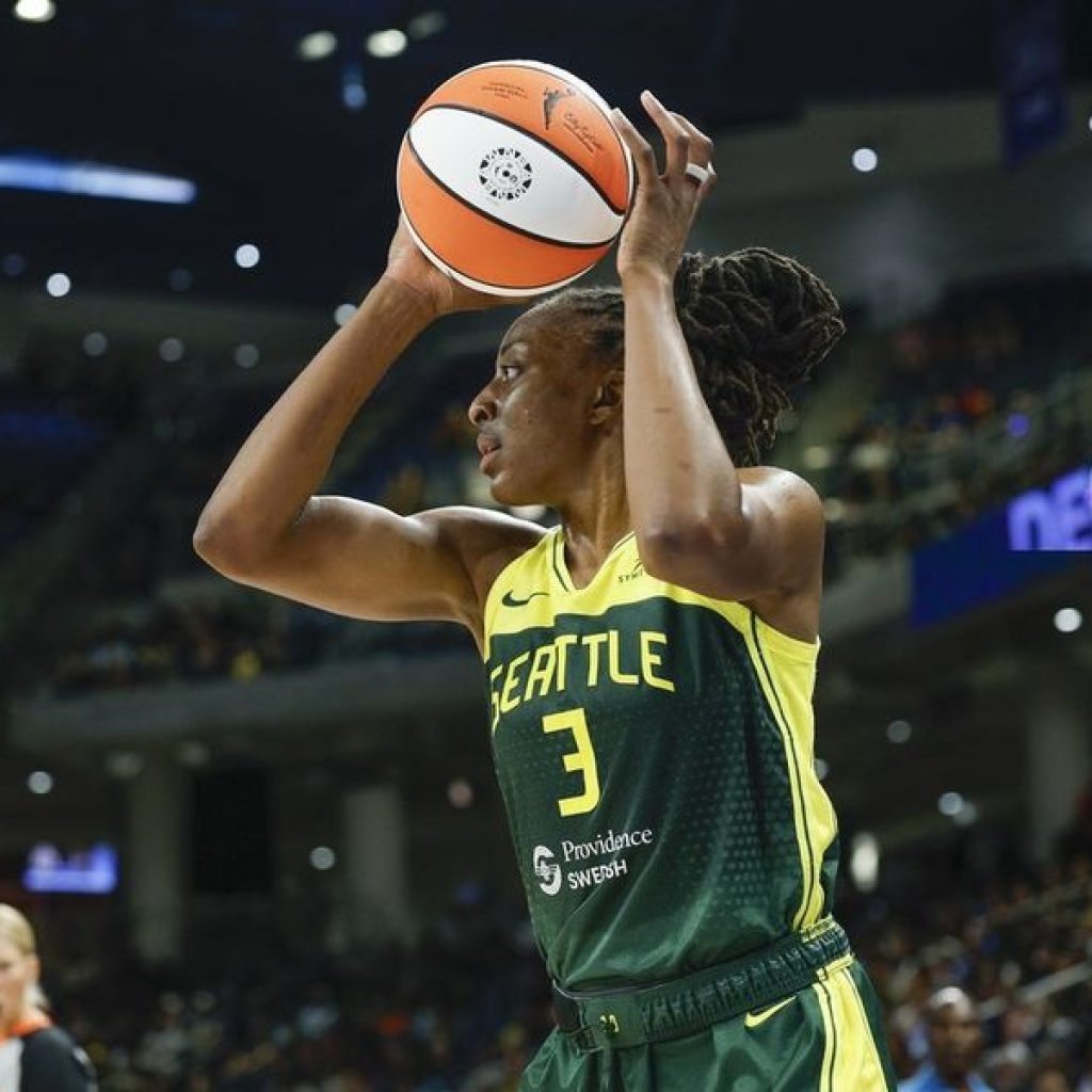 WNBA: طوفان سیاتل در آسمان شیکاگو