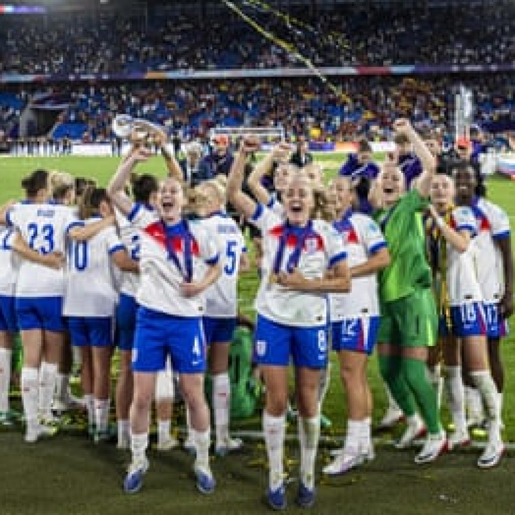 'We're English and you can't write us off': Lionesses celebrate Euro 2025 win – video