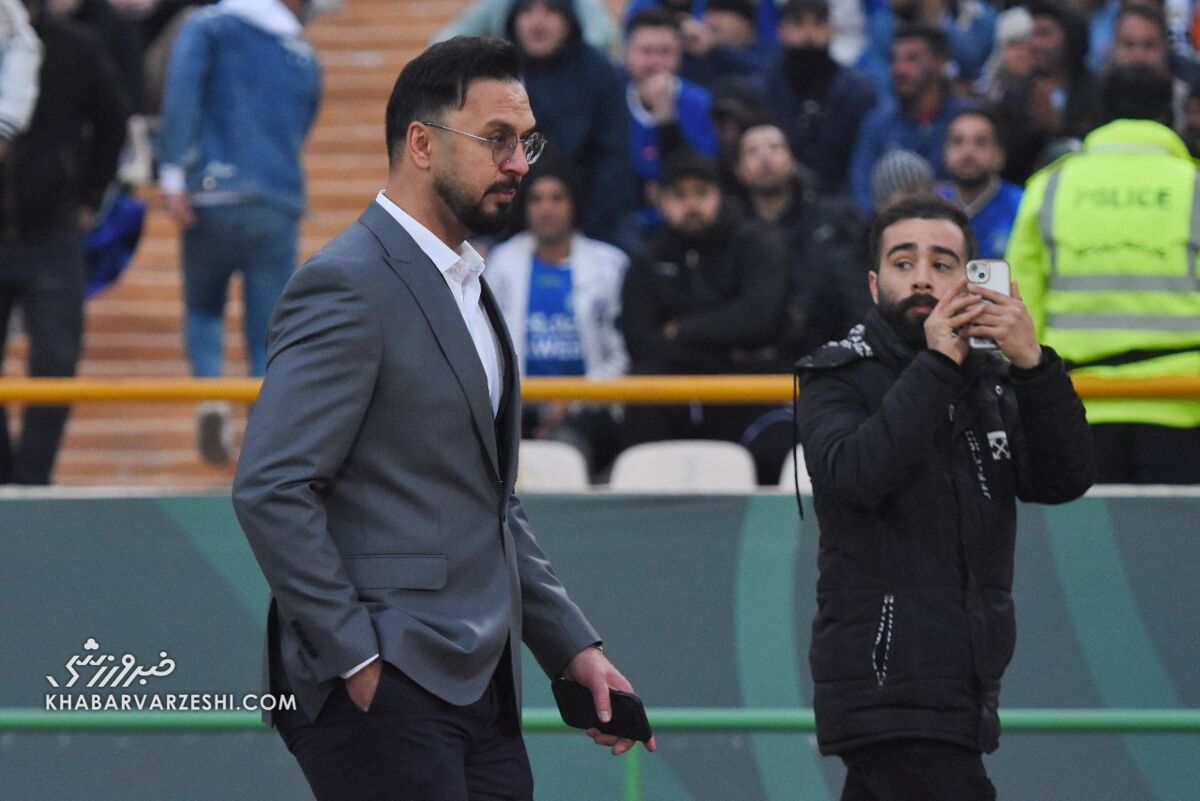 پاشازاده رئیس مربی سلیمان مسجد شد