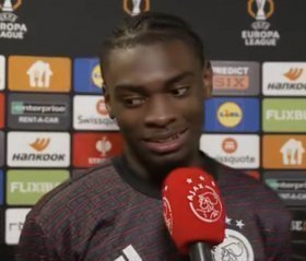 برای دنبال کردن هاتو ، چلسی با یک مدافع دیگر آژاکس سروکار دارد؟