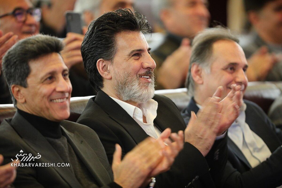 مدیر استقلال استعفا داده است. ببخشید اما من نمی توانم کمک کنم اما