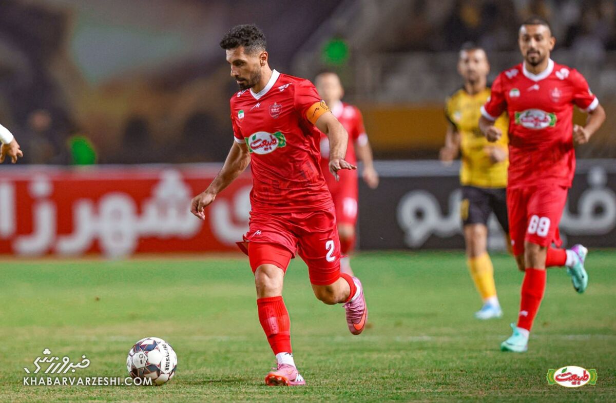 کاپیتان پرسپولیس جام خود را از دست داد