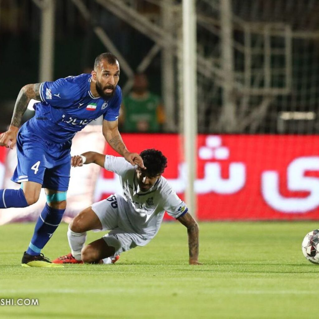 چشمی: از سختی ها قوی تریم و دوباره بلند می شویم!