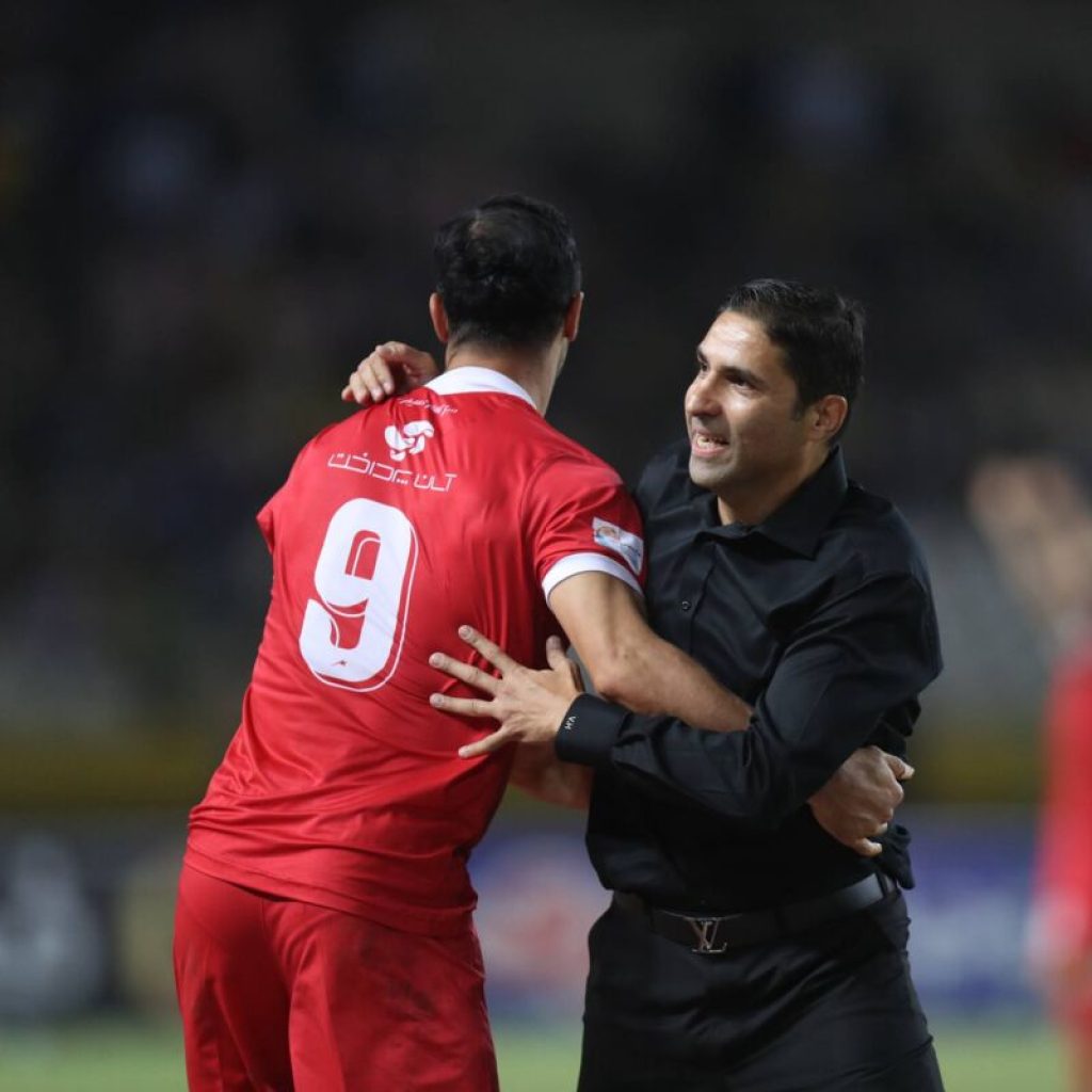 پرسپولیس ، موضوع رشته 4 سال استاد و دانش آموز!