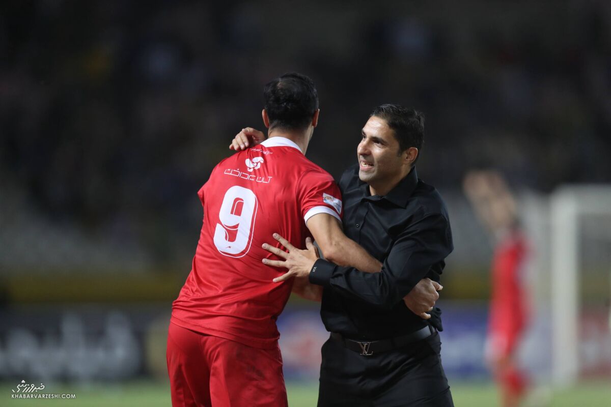 پرسپولیس ، موضوع رشته 4 سال استاد و دانش آموز!