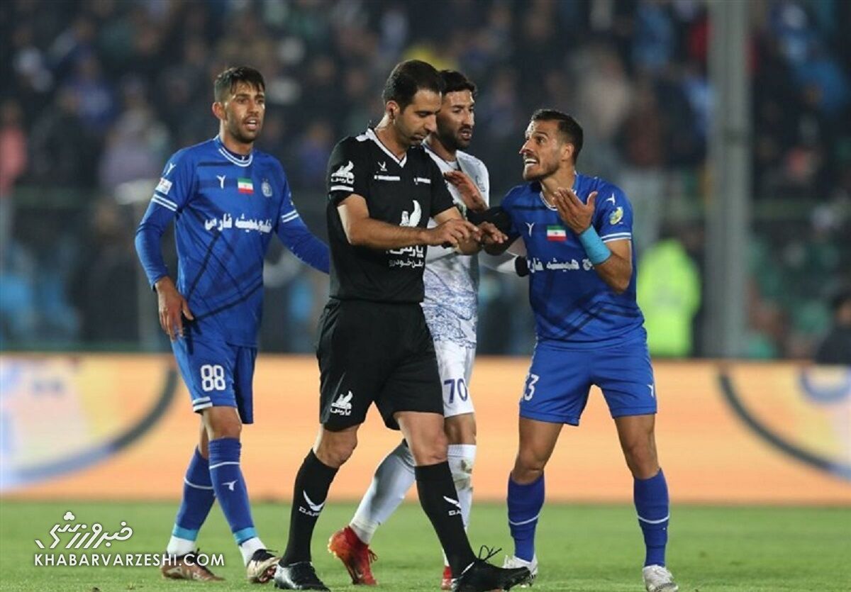 بازگشت داور بحث برانگیز 6 ماه پس از محرومیت