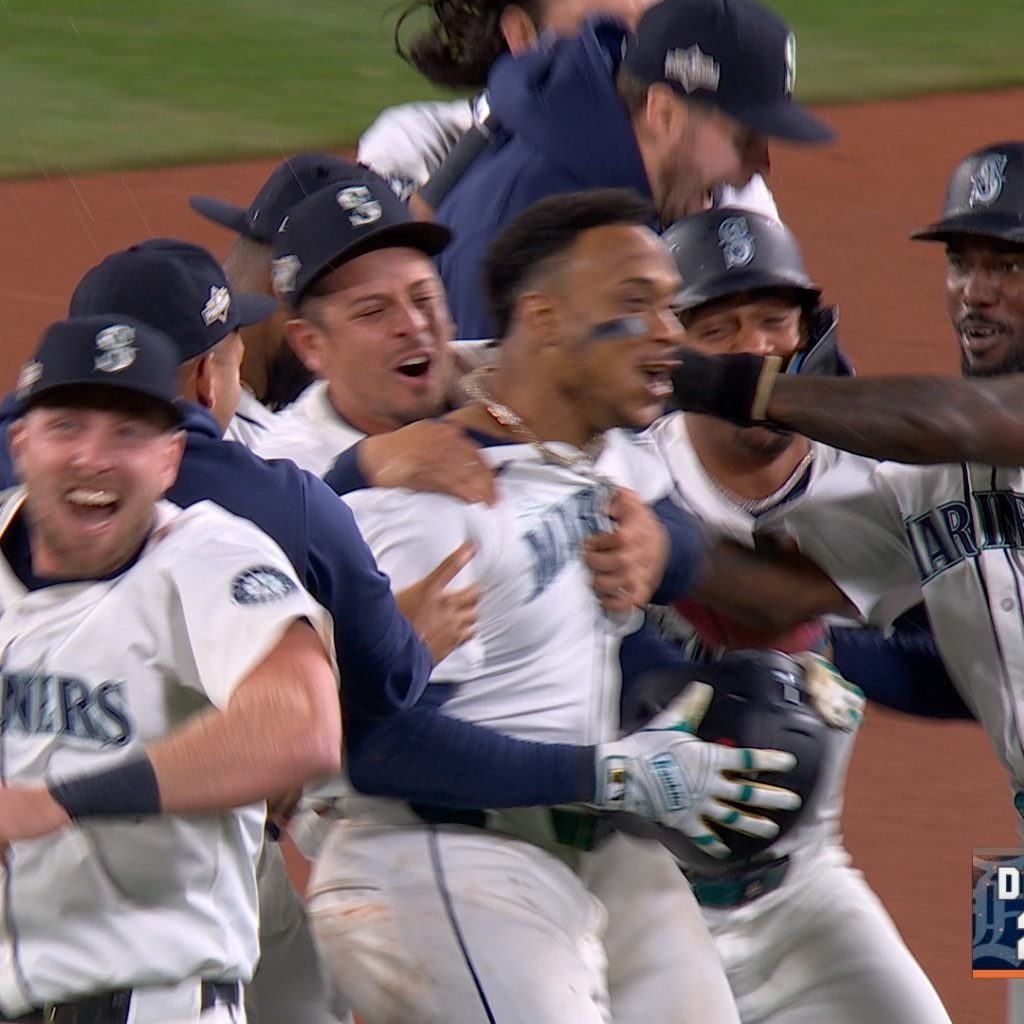 خورخه پولانکو به تک آهنگ پیاده روی برخورد می کند و به مارینرها کمک می کند تا ببرها را در پانزدهمین دوره از مسابقات شکست دهند و به ALCS بروند