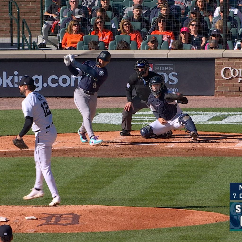 آهنگ های دومینیک Canzone برای هدایت اولیه به مارینرها در برابر ببرها