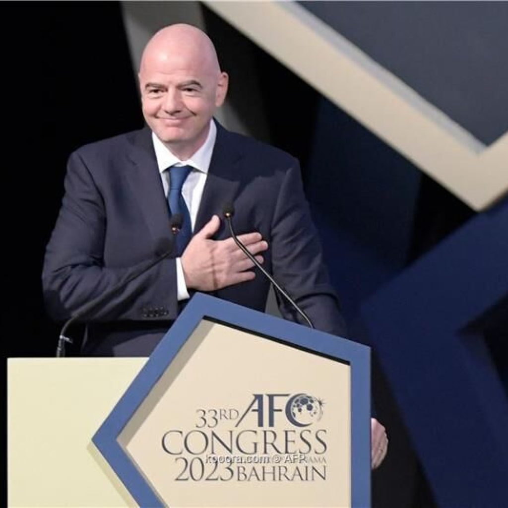 واکنش رئیس فیفا به حضور بانوان در ورزشگاه های مشهد جالب است