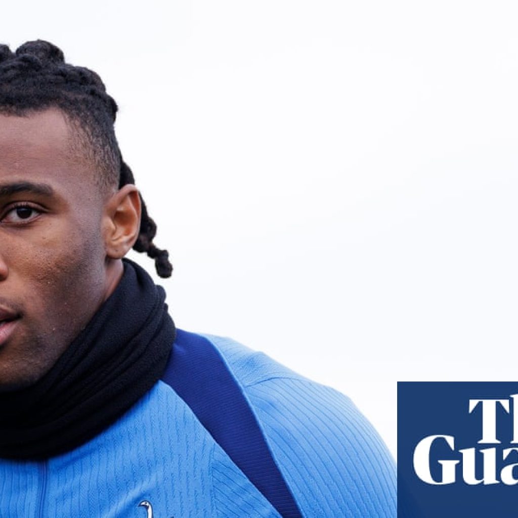 Destiny Udogie فاش شد که فوتبالیستی است که گفته می شود توسط یک افسر با اسلحه تهدید شده است | تاتنهام هاتسپر
