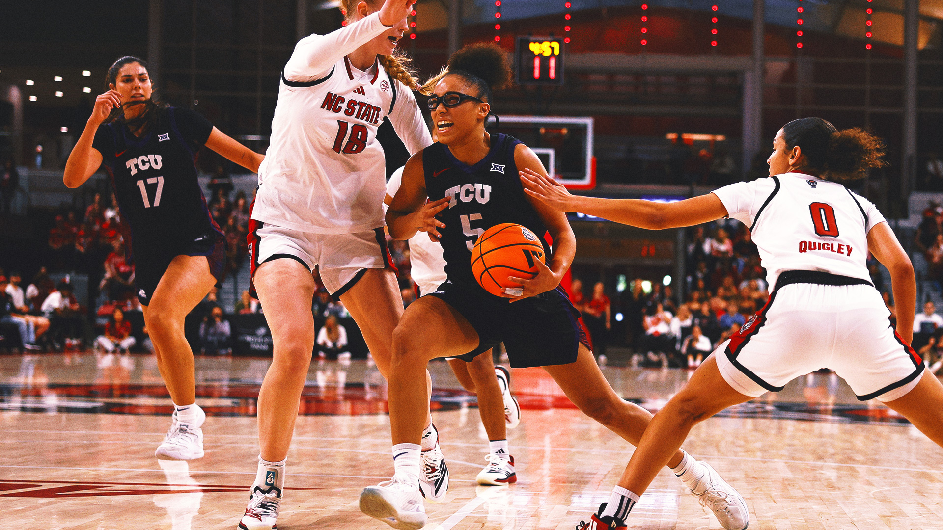 25 برتر AP CBK زنان: میشیگان، TCU پس از شکست دادن حریفان رتبه بندی شده اکنون در 10 تیم برتر قرار دارد.